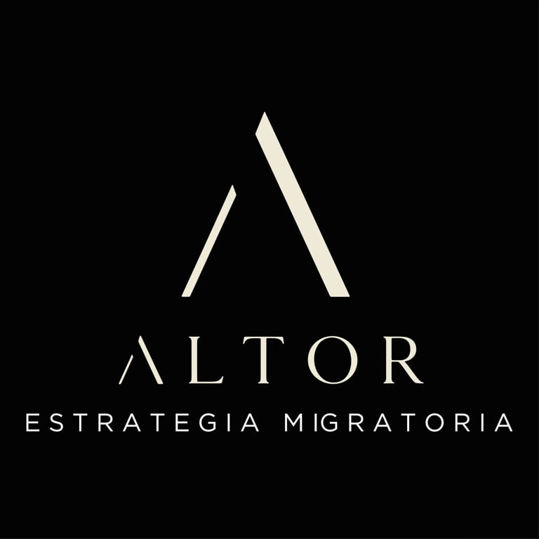 ALTOR logo with geometric mountain peaks design and Spanish subtitle Estrategia Migratoria on black background